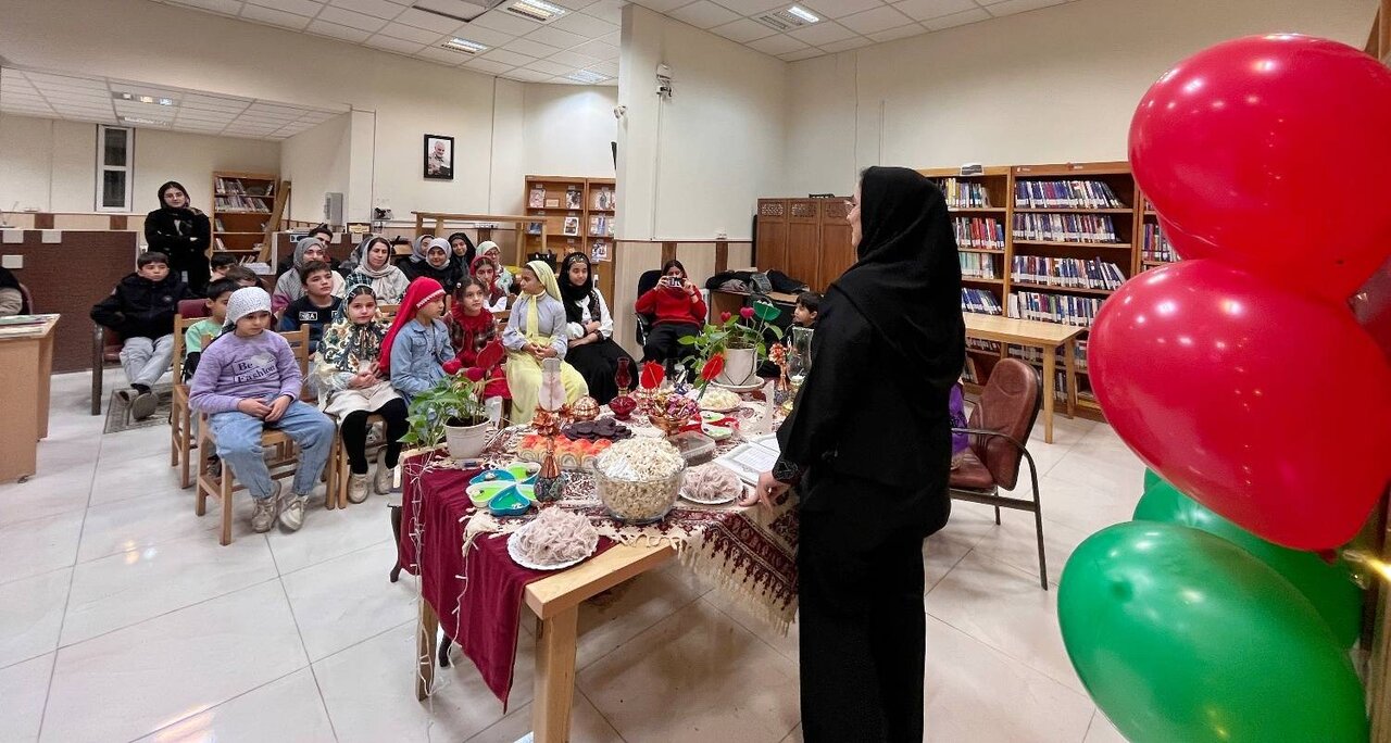 برگزاری ویژه برنامه یلدا در کتابخانه عمومی وحدت شهرستان ابهر