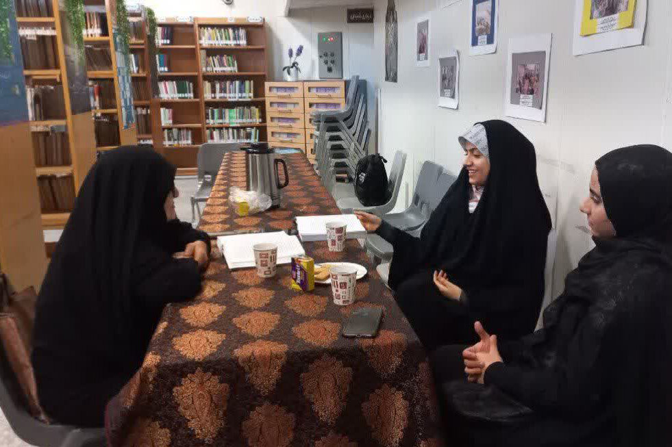 برگزاری برنامه‌های فرهنگی ترویجی در کتابخانه‌های عمومی استان مرکزی