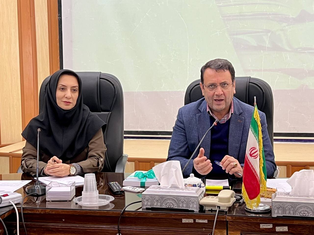 کتابخانه عمومی شهدای شهر قزوین بازطراحی و بهسازی می‌شود