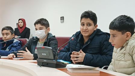 نقد و بررسی کتاب «پرواز با پاراموتور را دوست دارم» در گرمسار