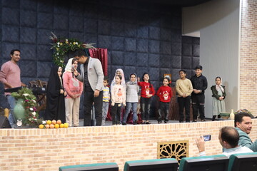 جشن یلدایی با محوریت حفظ آیین‌های کهن ایرانی در کتابخانه مرکزی یزد برگزار شد