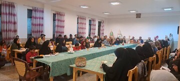 برگزاری ویژه برنامه یلدا در کتابخانه عمومی شهید مطهری شهرستان مهریز