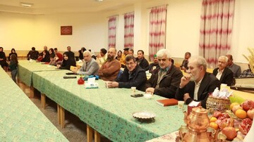 برگزاری ویژه برنامه یلدا در کتابخانه عمومی شهید مطهری شهرستان مهریز