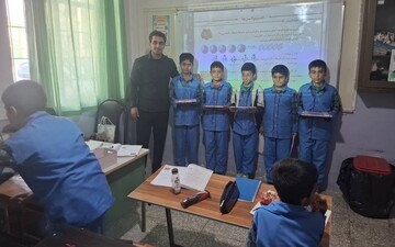 نشست کتابخوان در مدرسه شهید باهنر شهرستان قرچک