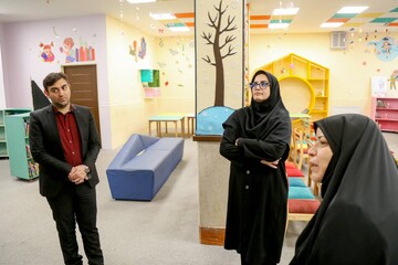 بازدید دبیرکل نهاد کتابخانه‌های عمومی کشور از کتابخانه مرکزی قم