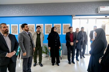 بازدید دبیرکل نهاد کتابخانه‌های عمومی کشور از کتابخانه مرکزی قم