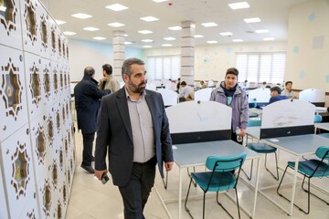 بازدید دبیرکل نهاد کتابخانه‌های عمومی کشور از کتابخانه مرکزی قم