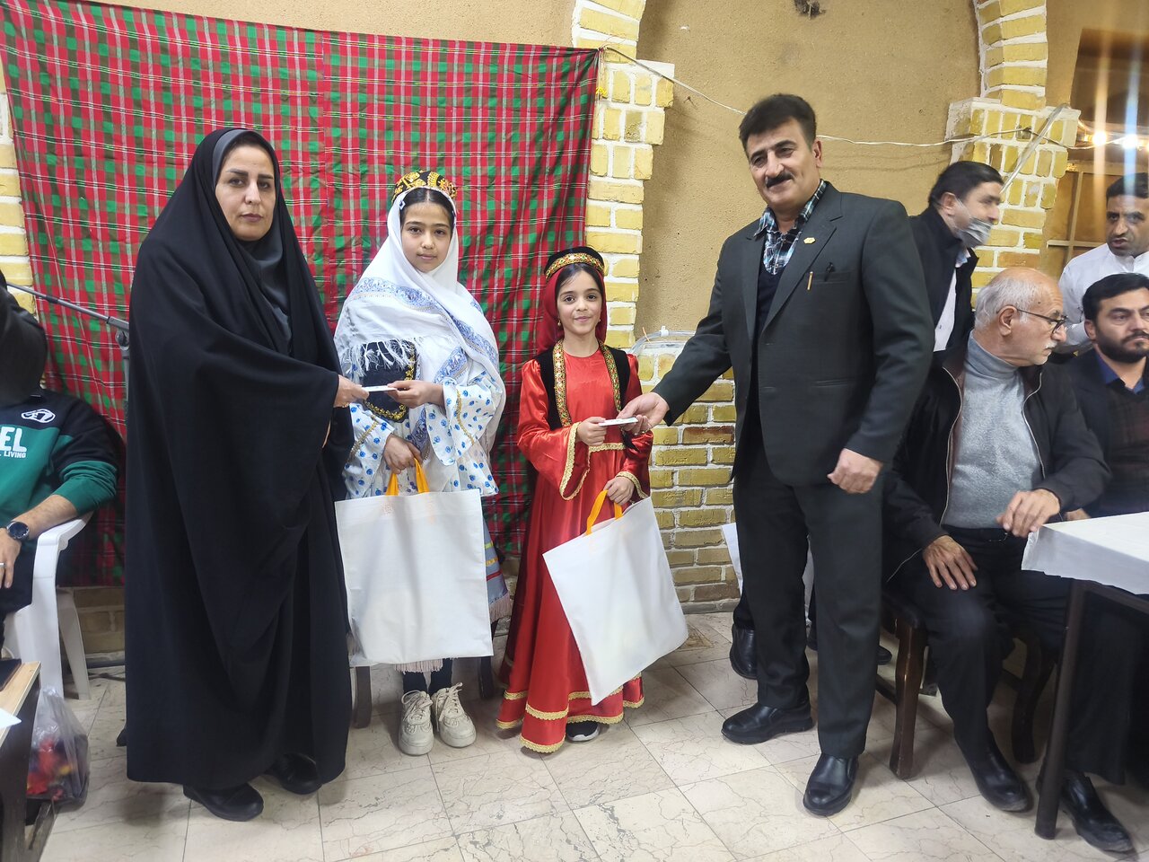 گرامیداشت آیینهای ایرانی در بلندترین شب سال در شهرستان گرمه