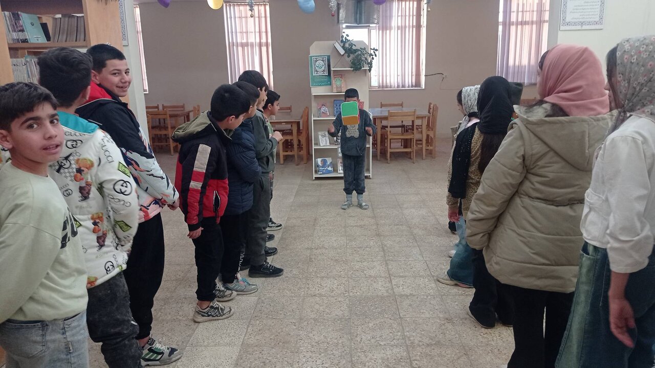 برگزاری ویژهبرنامه فرهنگی به مناسبت شب یلدا در کتابخانه عمومی ابوعلیسینا سنبلآباد