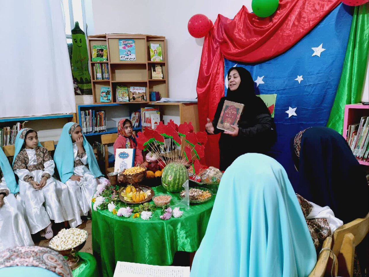 همافزایی فرهنگی کتابخانههای شهرستان مروست به مناسبت شب یلدا