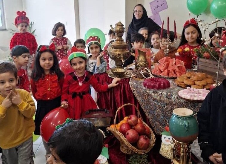 «یلدا با طعم کتاب» در کتابخانه های عمومی استان تهران به اجرا در آمد