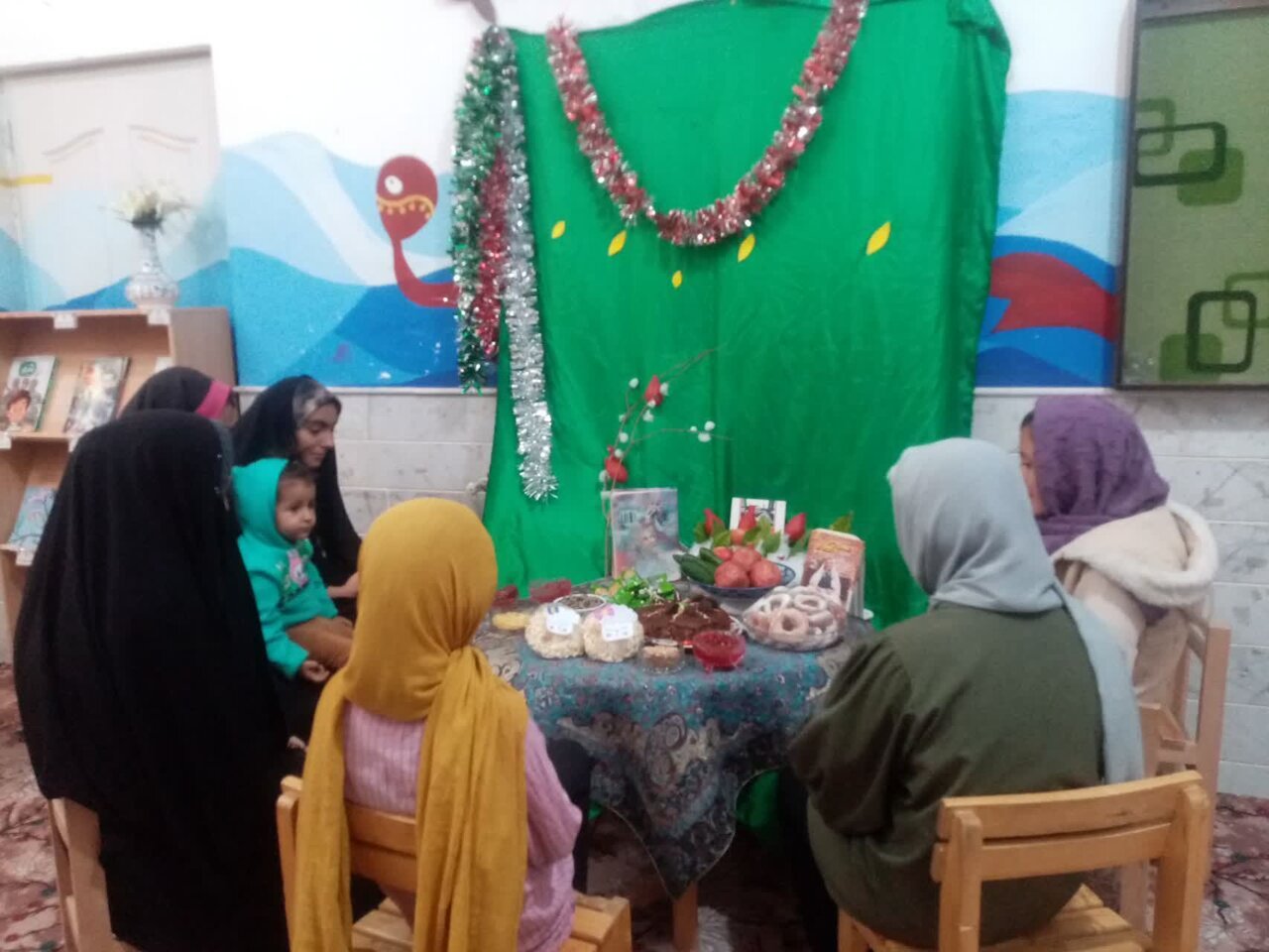 کتابداران شهرستان میبد به استقبال شب یلدا رفتند