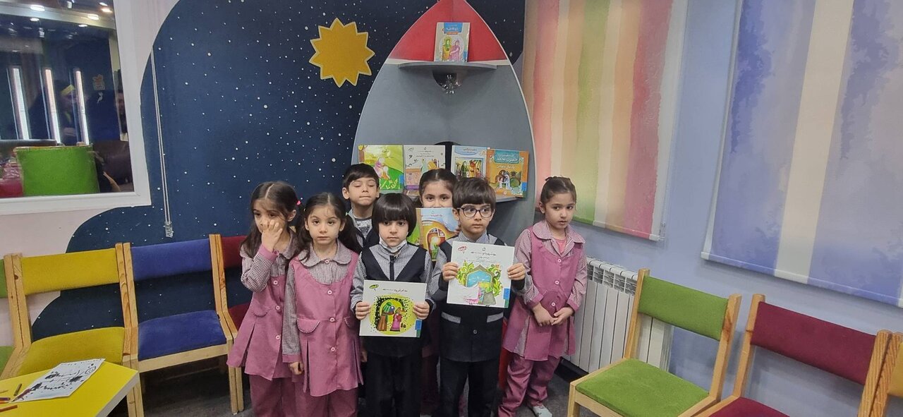 گسترش پیوندهای عاطفی میان مادران و فرزندان از مسیر مطالعه و خلاقیت در کتابخانه هدهد سفید تهران