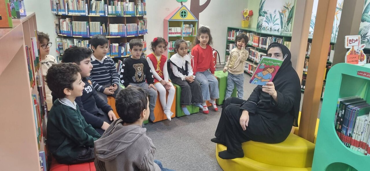 گسترش پیوندهای عاطفی میان مادران و فرزندان از مسیر مطالعه و خلاقیت در کتابخانه هدهد سفید تهران