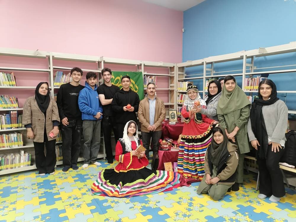 «یلدا با طعم کتاب» در کتابخانه های عمومی استان تهران به اجرا در آمد