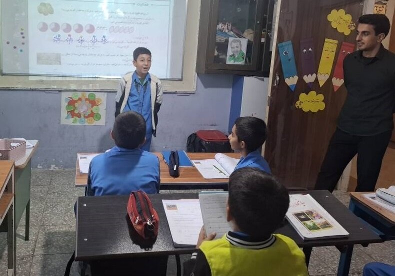 نشست کتابخوان در مدرسه شهید باهنر شهرستان قرچک برگزار شد