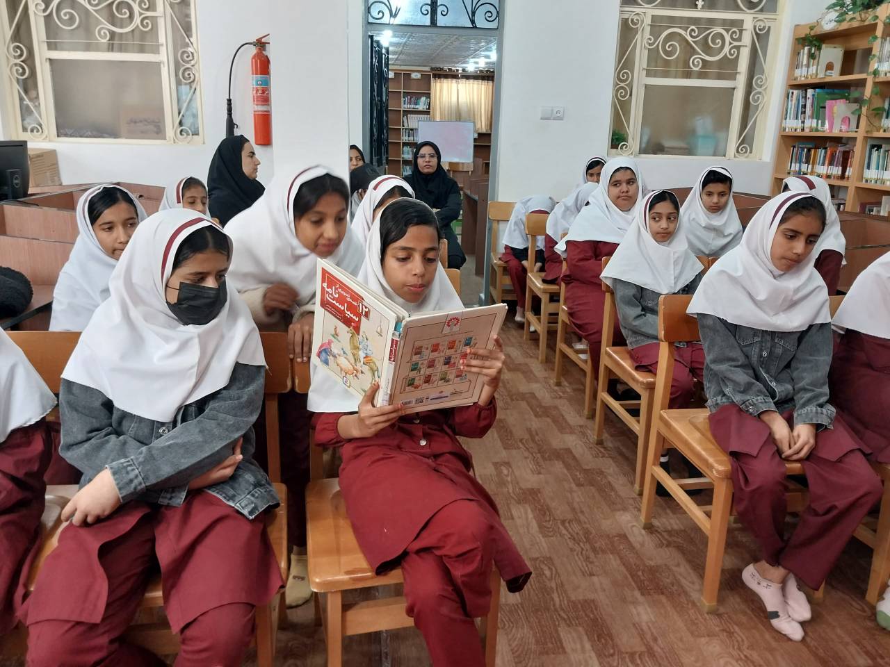 شب یلدا در کتابخانه‌های عمومی هرمزگان با محوریت کتاب و فرهنگ برگزار شد