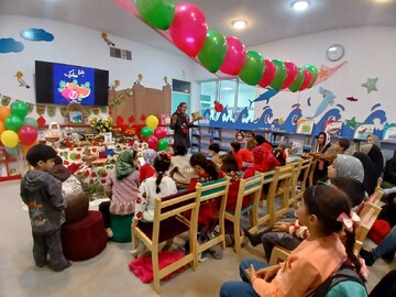 یلدا با قصه  و بازی در کتابخانه عمومی شهدای شاهدیه یزد
