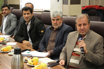 جلسه شورای اداری کتابخانه‌های عمومی استان مرکزی با حضور یاسر تقوی