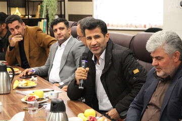 جلسه شورای اداری کتابخانه‌های عمومی استان مرکزی با حضور یاسر تقوی