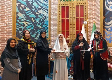 گزارش تصویری شاهنامه خوانی شب یلدا