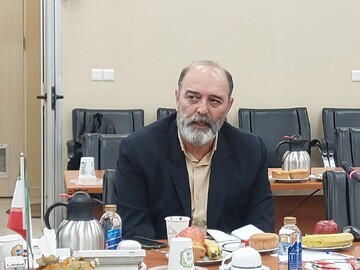 نشست روسای ادرات با مدیر کل کتابخانه‌های عمومی استان تهران