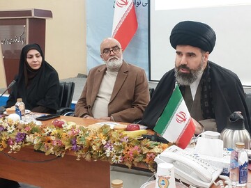 نشست روسای ادرات با مدیر کل کتابخانه‌های عمومی استان تهران