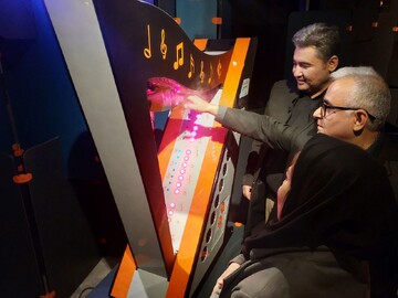 بازدید مدیرکل کتابخانه‌های عمومی استان تهران به همراه روسای ادارات کتابخانه های عمومی شهرستان از پارک فناوری پردیس