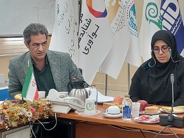 نشست روسای ادرات با مدیر کل کتابخانه‌های عمومی استان تهران