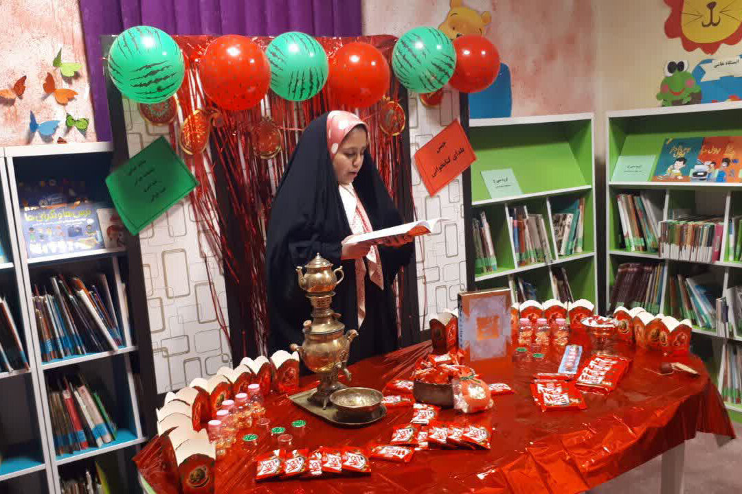 کتابخوانی به بلندای یلدا در کتابخانههای عمومی استان مرکزی