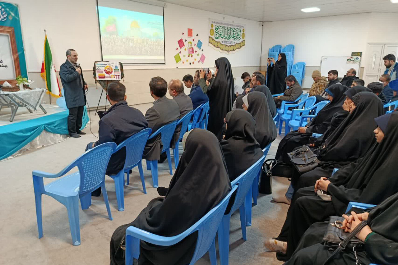 طرح کتابخوانی «به وقت کتاب» در مدارس الگوی صالحین استان مرکزی افتتاح شد