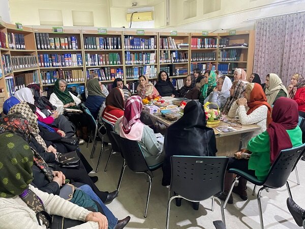 ویژه‌برنامه جشن یلدا در کتابخانه‌های عمومی استان گیلان برگزار شد
