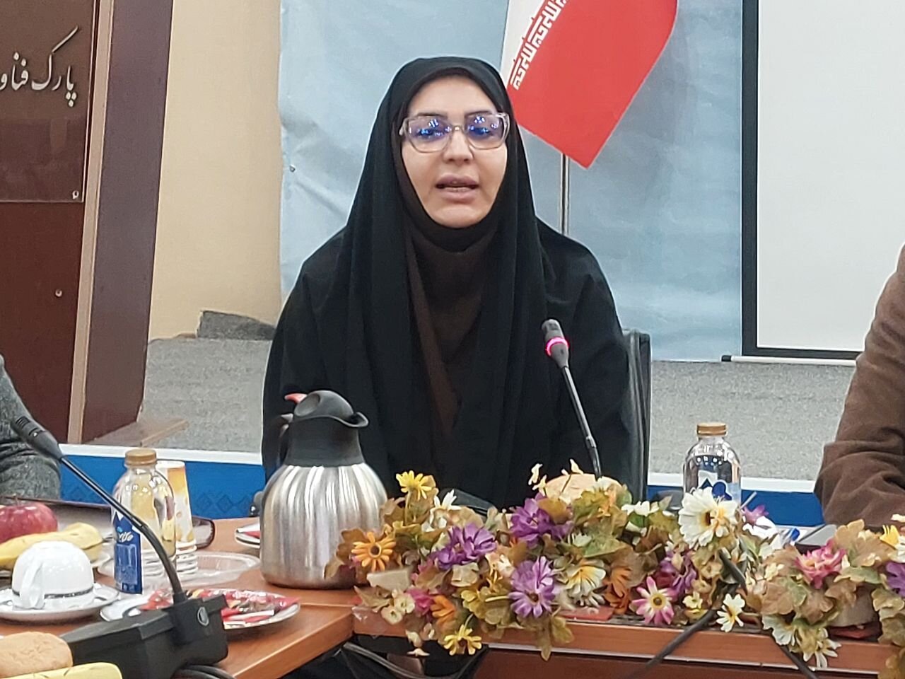 حضور در نشست شورای اداری استان تا دیدار با کتابداران و بازدید از پروژه های عمرانی