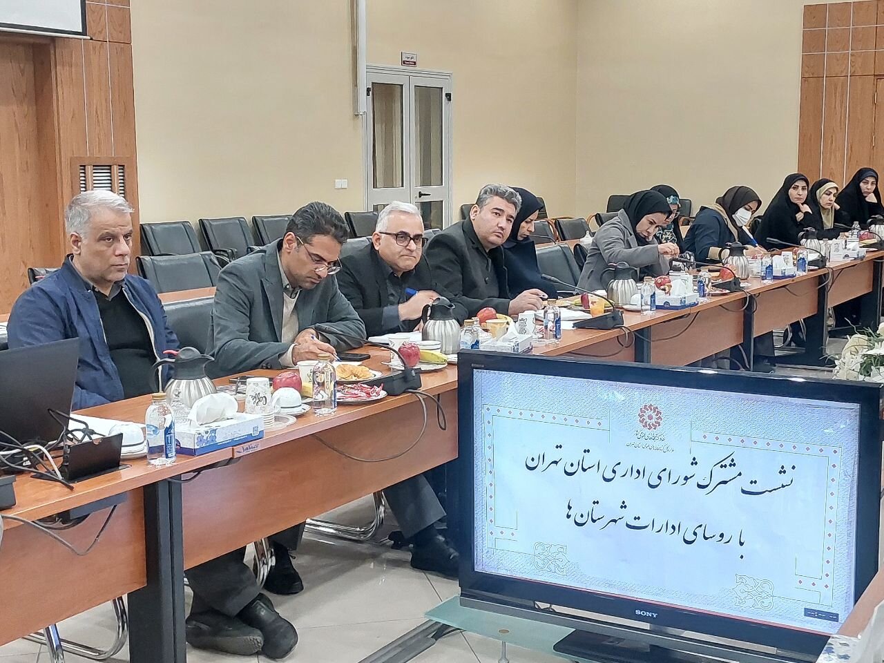 حضور در نشست شورای اداری استان تا دیدار با کتابداران و بازدید از پروژه های عمرانی