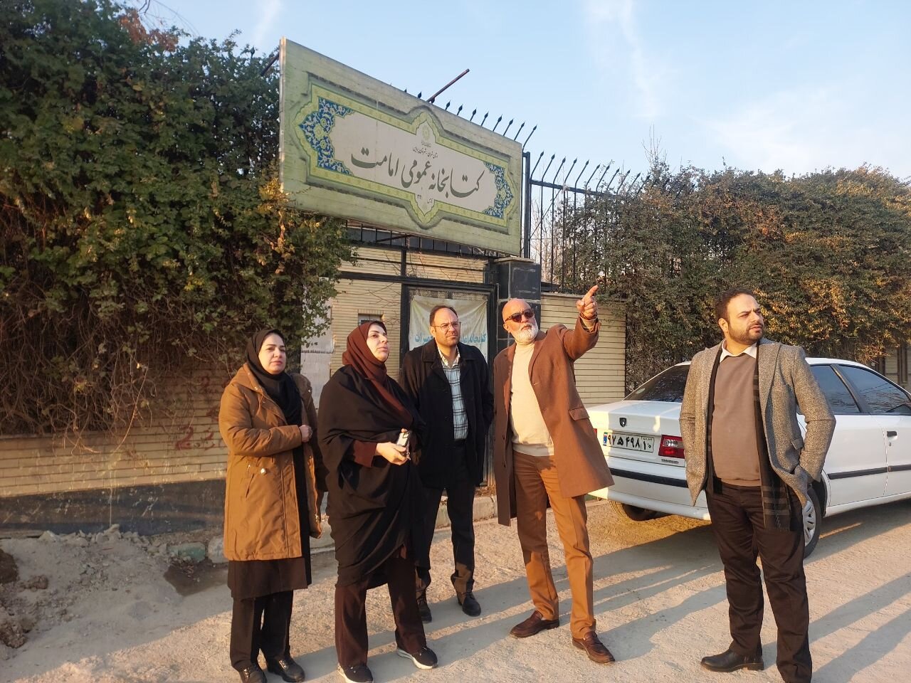 حضور در نشست شورای اداری استان تا دیدار با کتابداران و بازدید از پروژه های عمرانی