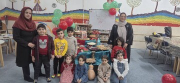 جشن یلدای شاد در کتابخانه حاج علی اکبر کاظمینی برای کودکان و نوجوانان