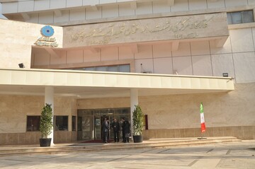 بازدید رئیس بنیاد نخبگان استان گیلان از کتابخانه مرکزی رشت