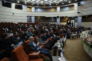 آئین«یلدای اقوام ایران من» به همت کتابخانه‌های عمومی چهارمحال و بختیاری برگزار شد