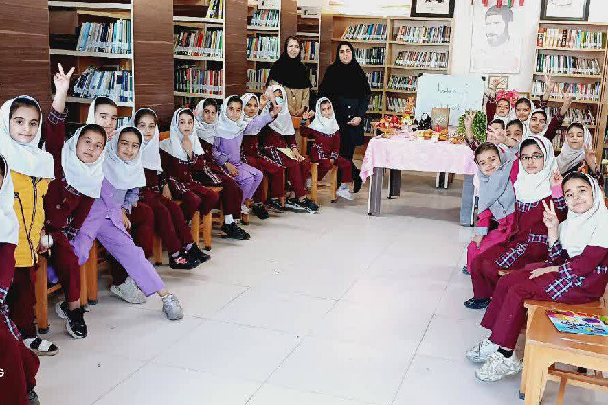 یلدا؛ شب هم‌نشینی فرهنگ، خانواده و روایت در کتابخانه‌های عمومی ایلام