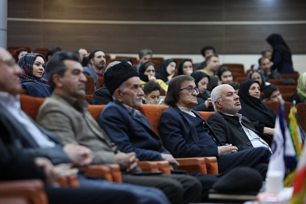 نشست «یلدای اقوام ایران من» در چهارمحال و بختیاری برگزار شد