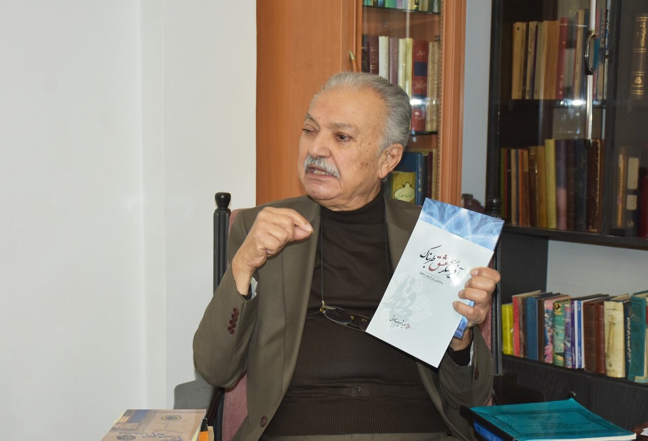 کتابدار پیشکسوت شیراز در نخستین دیدار «فرصت سپاس» تجلیل شد