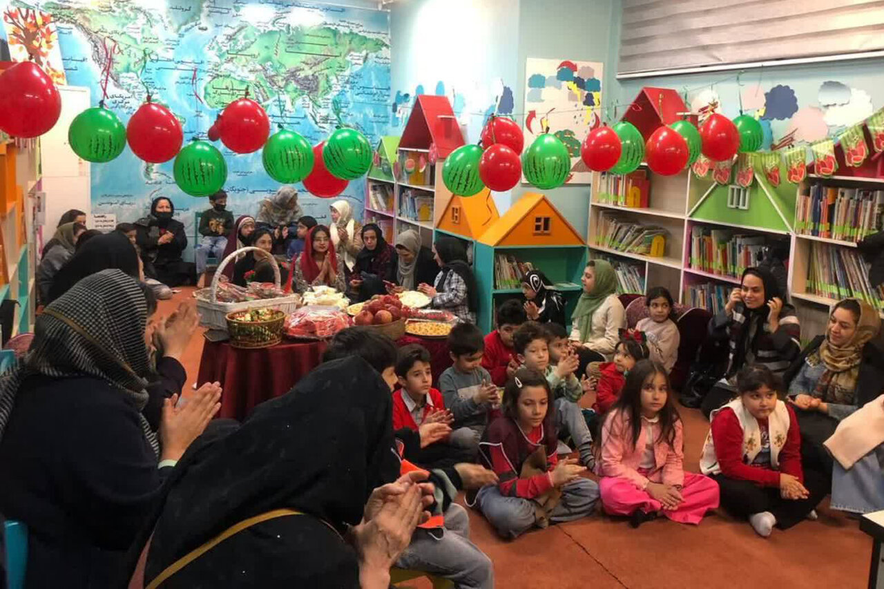 یلداخوانی در بلندترین شب سال به همت کتابخانه‌های استان مرکزی