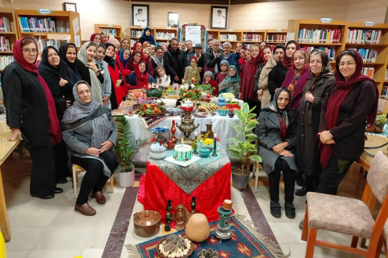 یلداخوانی در بلندترین شب سال به همت کتابخانه‌های استان مرکزی