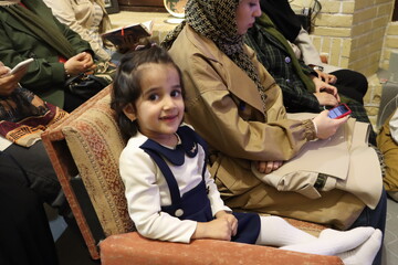 «یلدایِ حافظ» شاعران و دوستداران ادب فارسی کتابخانه حضرت زهرا(س) را گردهم آورد