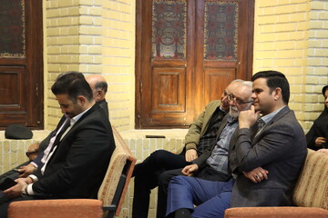 «یلدایِ حافظ» شاعران و دوستداران ادب فارسی کتابخانه حضرت زهرا(س) را گردهم آورد