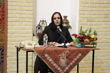 «یلدایِ حافظ» شاعران و دوستداران ادب فارسی کتابخانه حضرت زهرا(س) را گردهم آورد