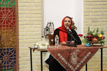 «یلدایِ حافظ» شاعران و دوستداران ادب فارسی کتابخانه حضرت زهرا(س) را گردهم آورد