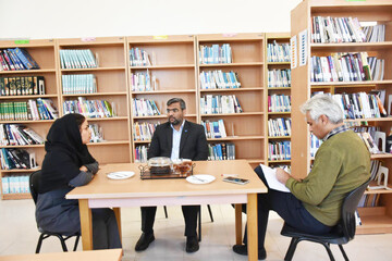 بازدید مدیرکل کتابخانه های عمومی فارس از کتابخانه های مهر