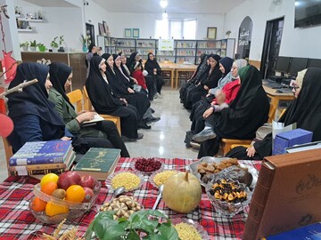 شب یلدا با شعر، حکایت و شاهنامه‌خوانی در کتابخانه عمومی ابویسان