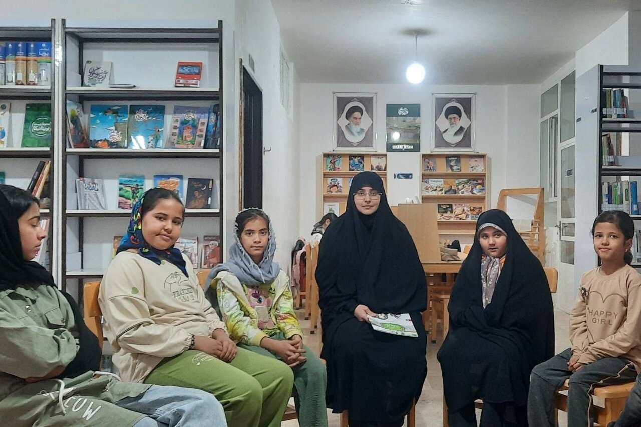 یلدا با عطر کتاب؛ پیوند سنت‌های ایرانی با فرهنگ مطالعه در کتابخانه‌های عمومی خراسان‌ رضوی